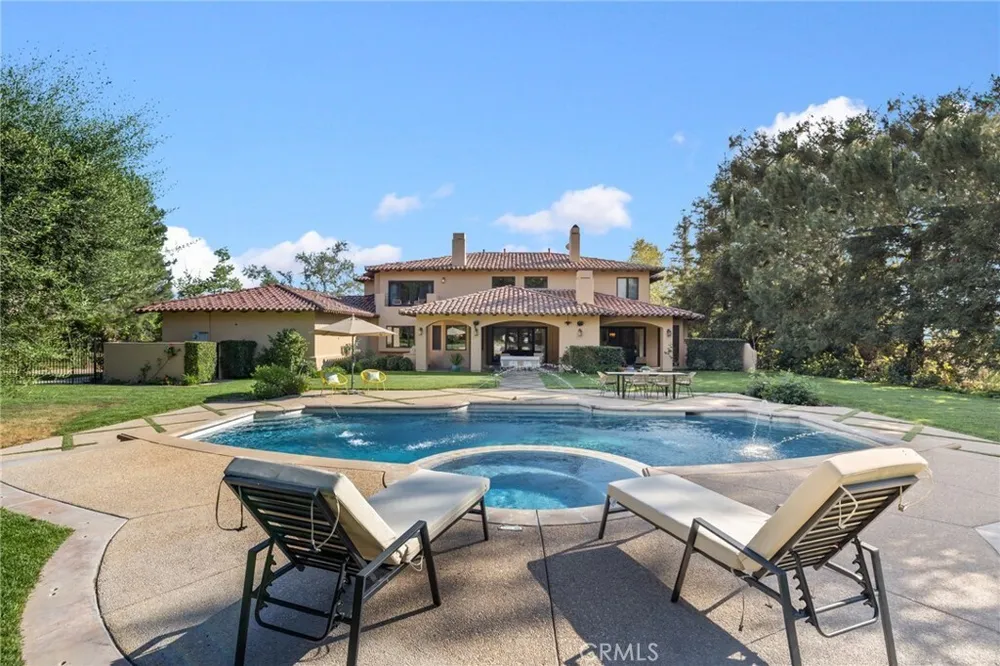 1417 Royal Oaks Dr, Bradbury, CA 91008