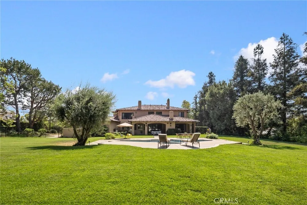 1417 Royal Oaks Dr, Bradbury, CA 91008