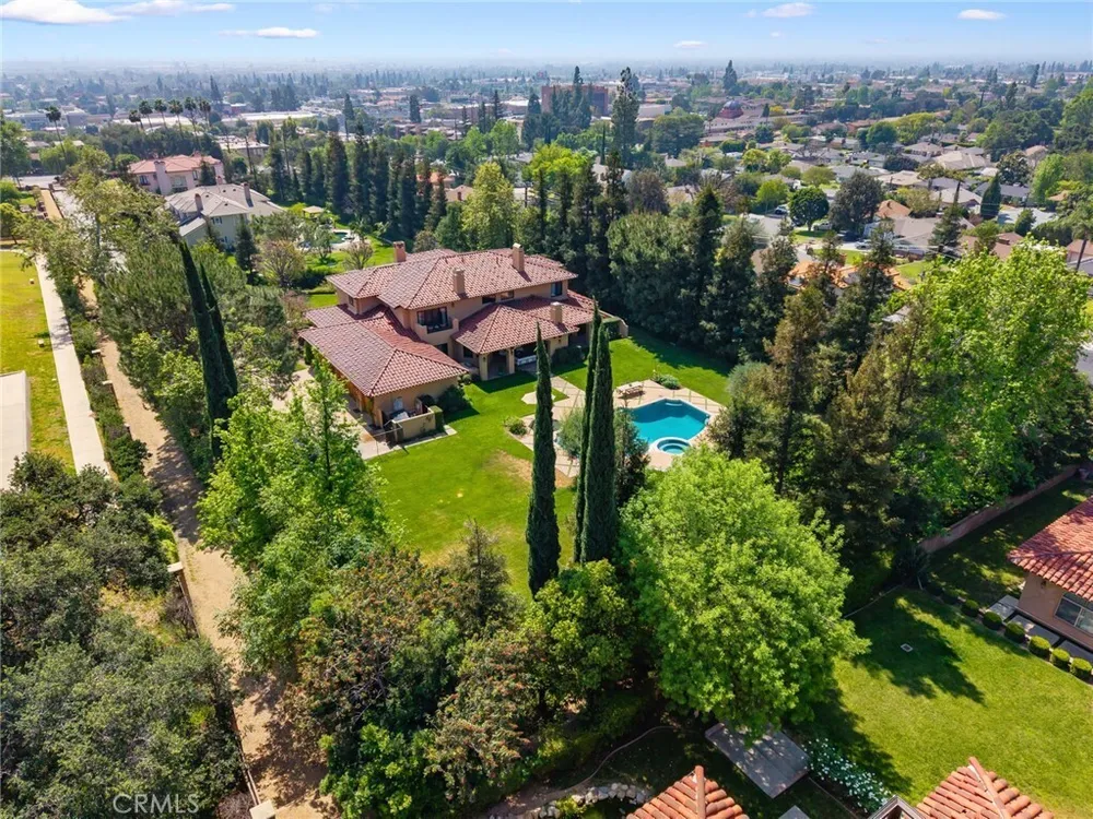 1417 Royal Oaks Dr, Bradbury, CA 91008