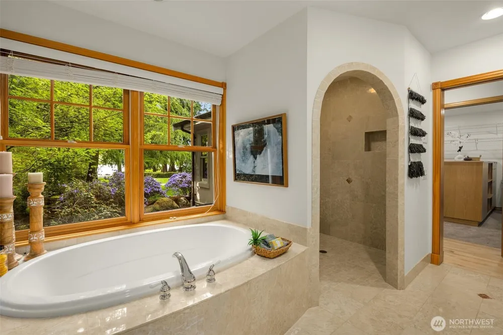 3718 S 334th St, Federal Way, WA 98001