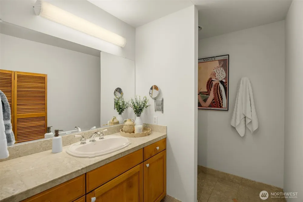 3718 S 334th St, Federal Way, WA 98001