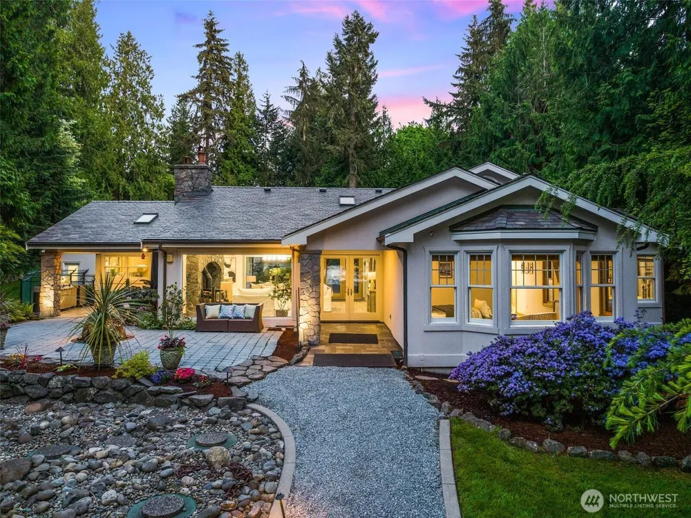 3718 S 334th St, Federal Way, WA 98001