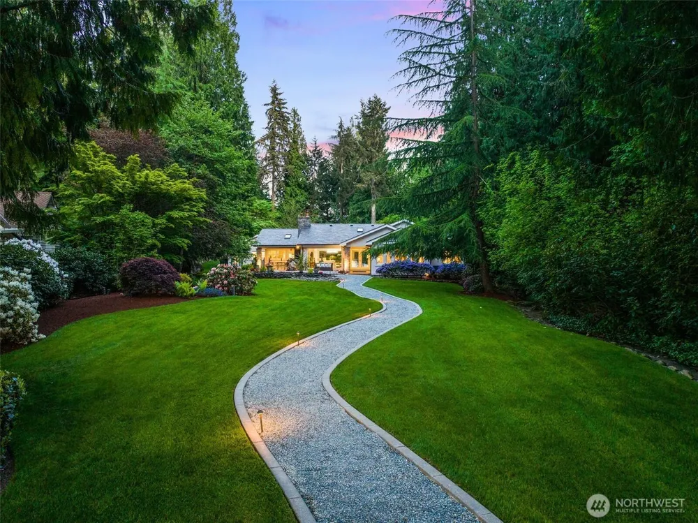 3718 S 334th St, Federal Way, WA 98001