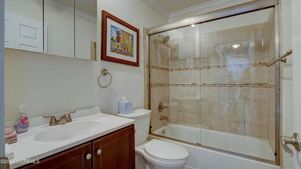 39 Royal Rd, Freehold, NJ 07728