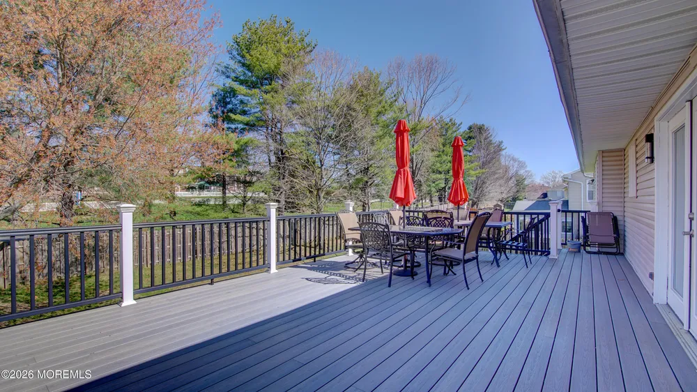 39 Royal Rd, Freehold, NJ 07728