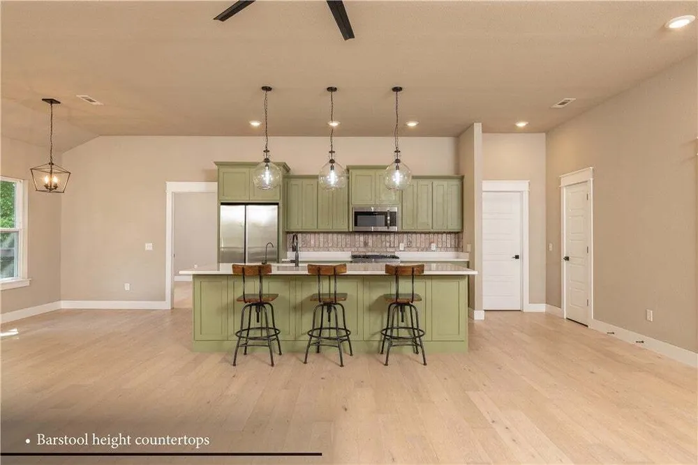 4 Goring Circle, Bella Vista, AR 72714
