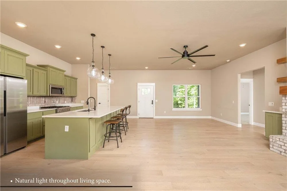 4 Goring Circle, Bella Vista, AR 72714