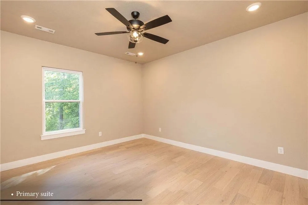 4 Goring Circle, Bella Vista, AR 72714