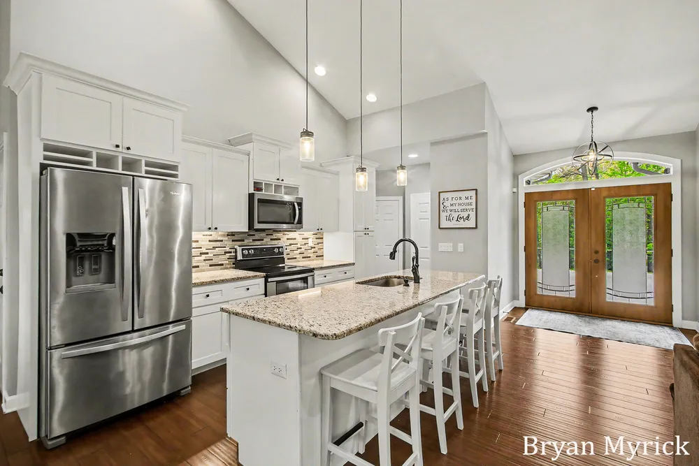 3355 Palmer Dr, Saugatuck, MI 49453
