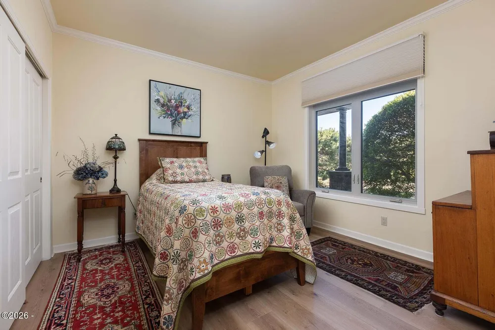 4271 NW Hidden Lake Loop, Waldport, OR 97394