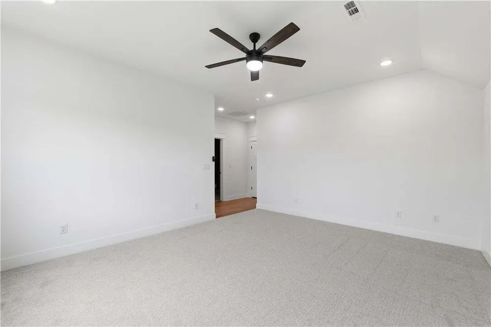 14 Kames Ln, Bella Vista, AR 72715
