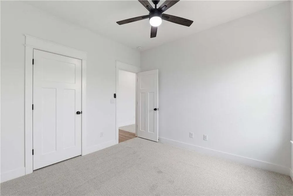 14 Kames Ln, Bella Vista, AR 72715