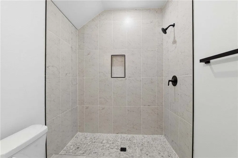 14 Kames Ln, Bella Vista, AR 72715
