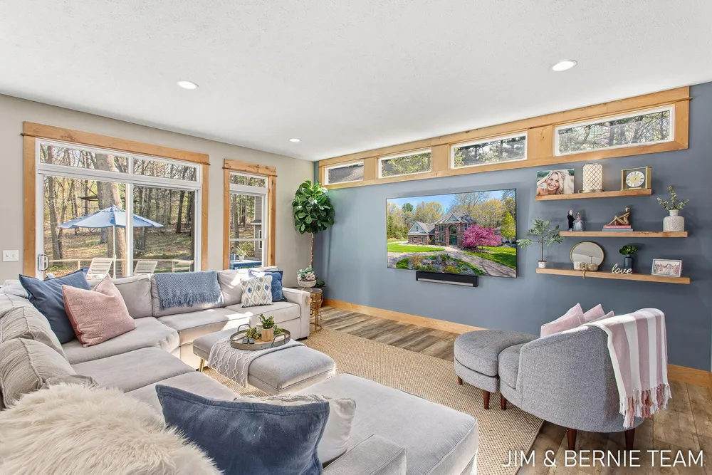 6427 Sand Castle View, Holland, MI 49423