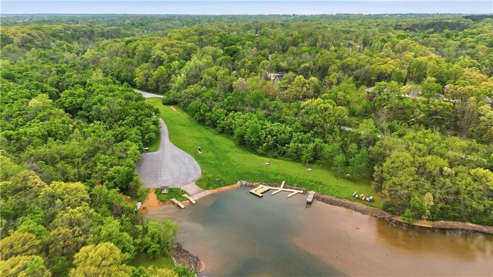 14 Kames Ln, Bella Vista, AR 72715