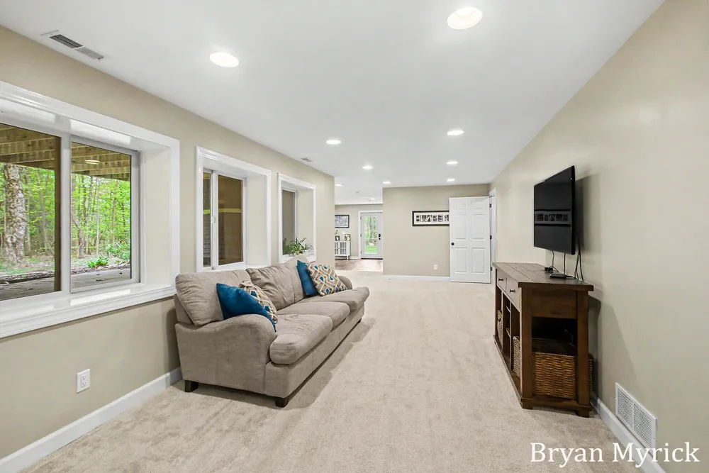 3355 Palmer Dr, Saugatuck, MI 49453