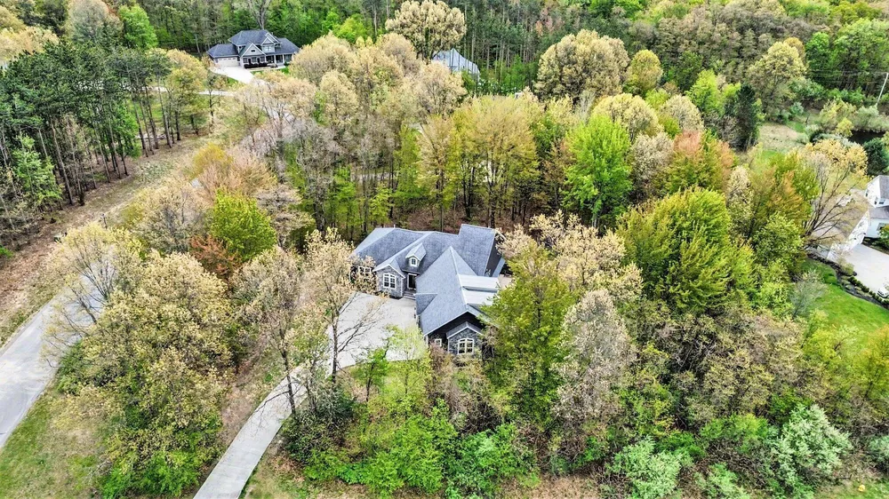 3355 Palmer Dr, Saugatuck, MI 49453