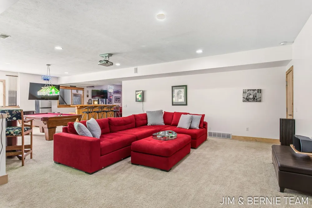 6427 Sand Castle View, Holland, MI 49423