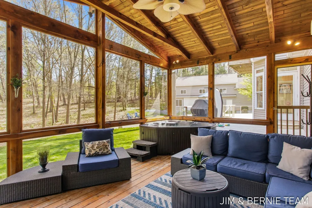 6427 Sand Castle View, Holland, MI 49423