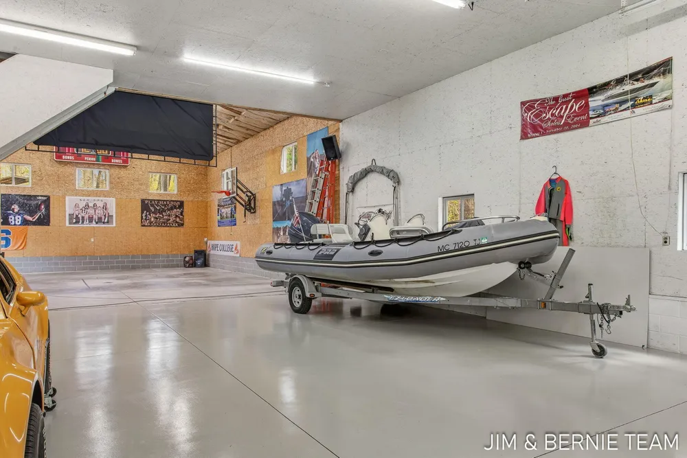 6427 Sand Castle View, Holland, MI 49423