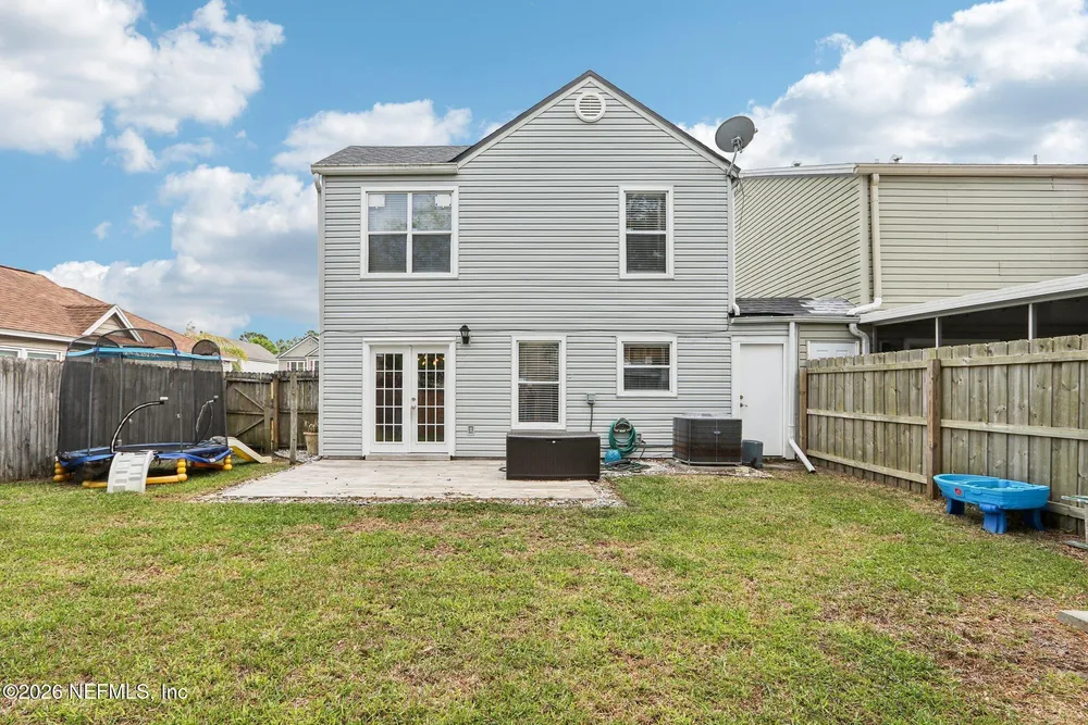 598 Staffordshire Dr, Jacksonville, FL 32225