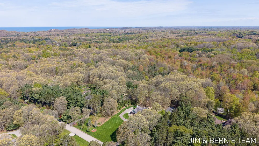 6427 Sand Castle View, Holland, MI 49423