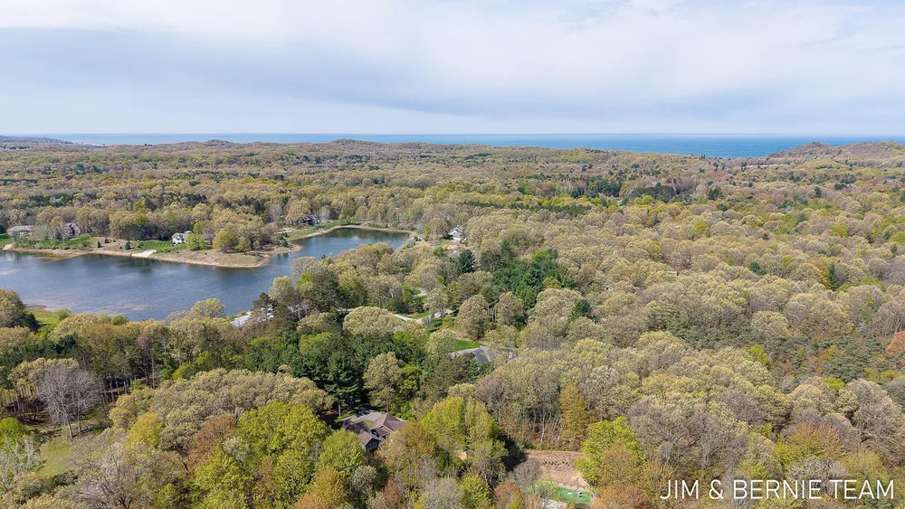 6427 Sand Castle View, Holland, MI 49423