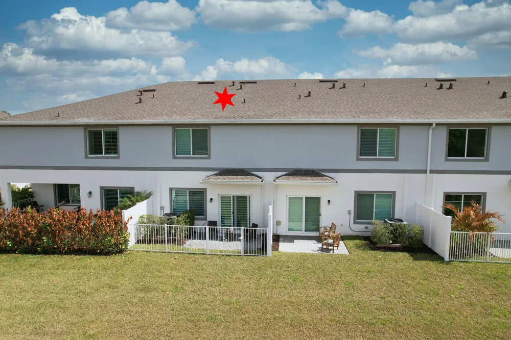 656 NE Waters Edge Ln, Port St Lucie, FL 34983
