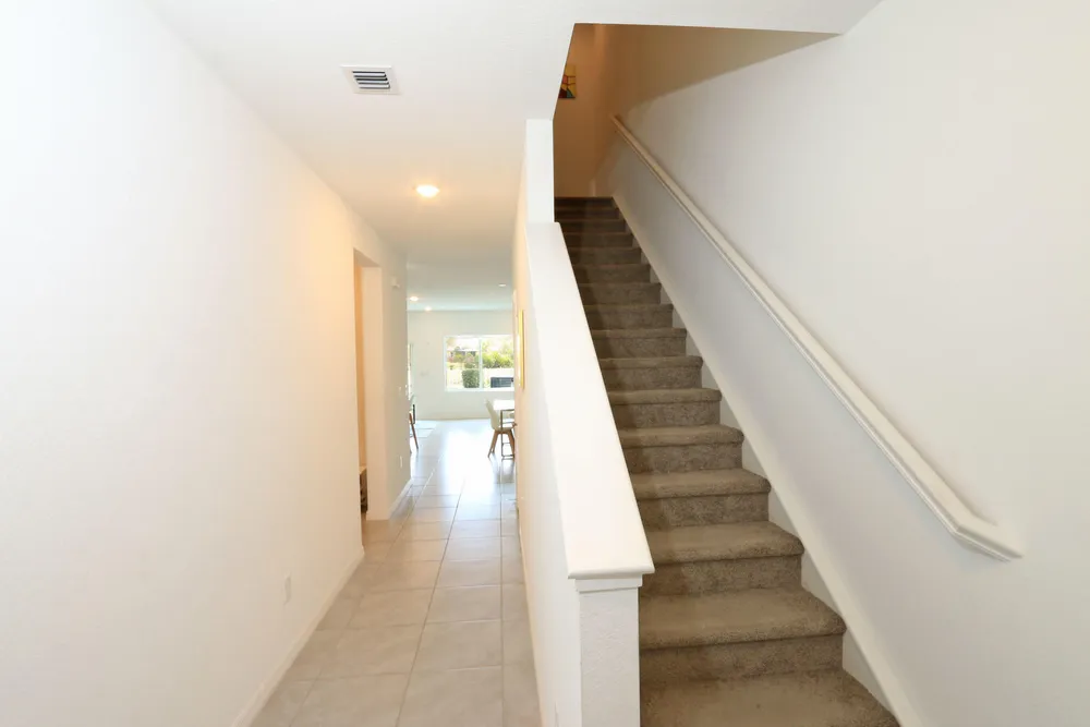 656 NE Waters Edge Ln, Port St Lucie, FL 34983