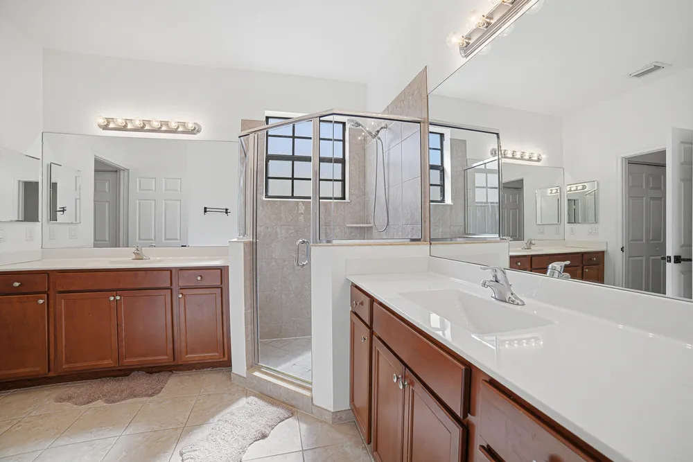 5931 NW 56th Pl, Tamarac, FL 33319