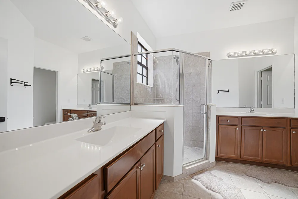 5931 NW 56th Pl, Tamarac, FL 33319