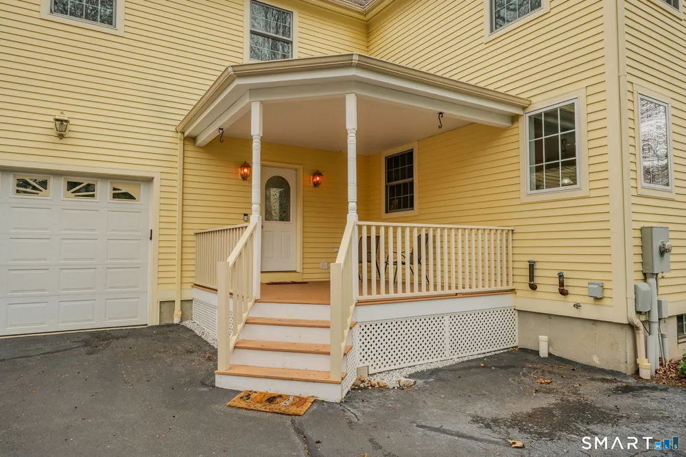 38 Jeremy Dr, East Lyme, CT 06333