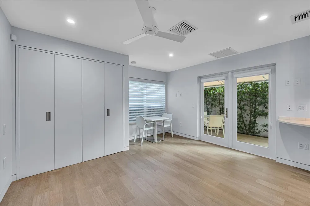 1200 NE 2nd St, Fort Lauderdale, FL 33301