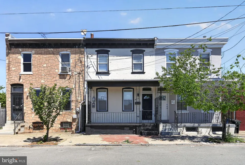 413 Elm St, Camden, NJ 08102