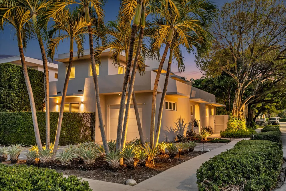 1200 NE 2nd St, Fort Lauderdale, FL 33301