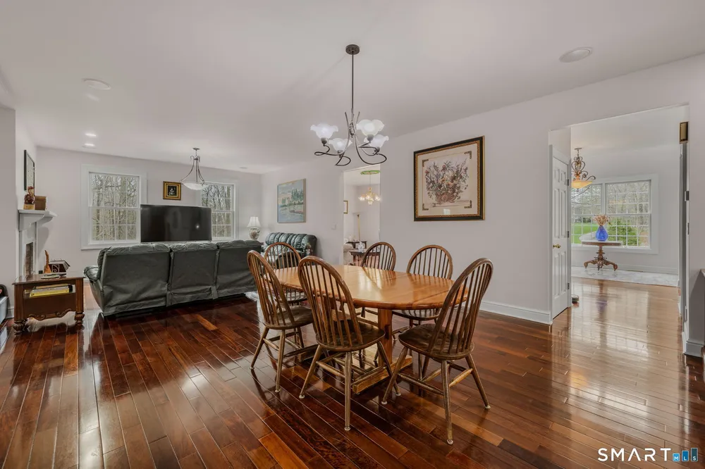 38 Jeremy Dr, East Lyme, CT 06333