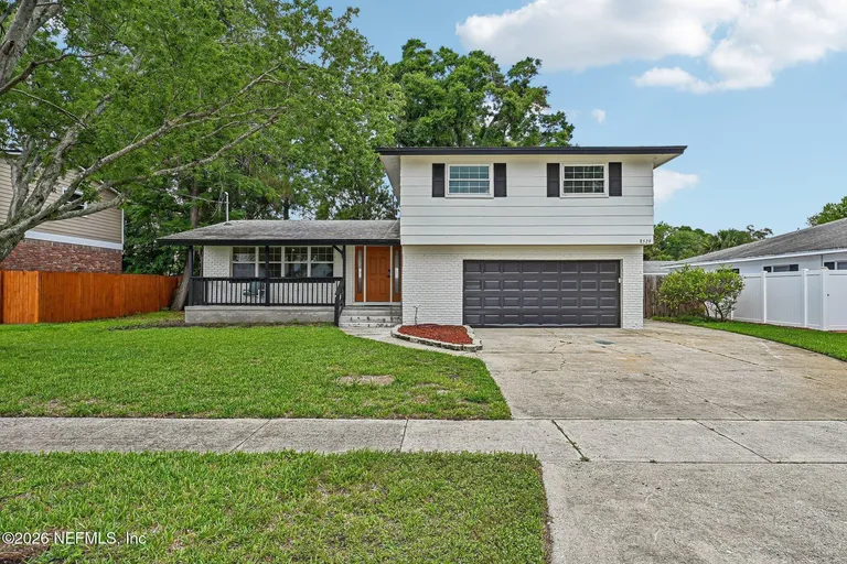 8529 Burkhall St, Jacksonville, FL 32211