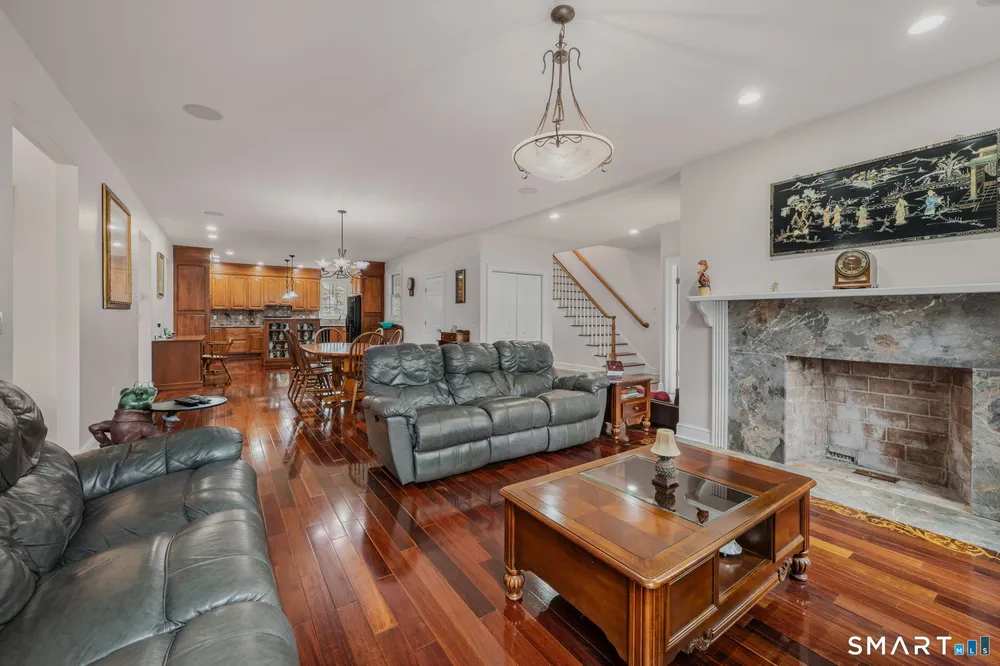 38 Jeremy Dr, East Lyme, CT 06333
