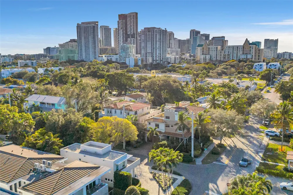 1200 NE 2nd St, Fort Lauderdale, FL 33301