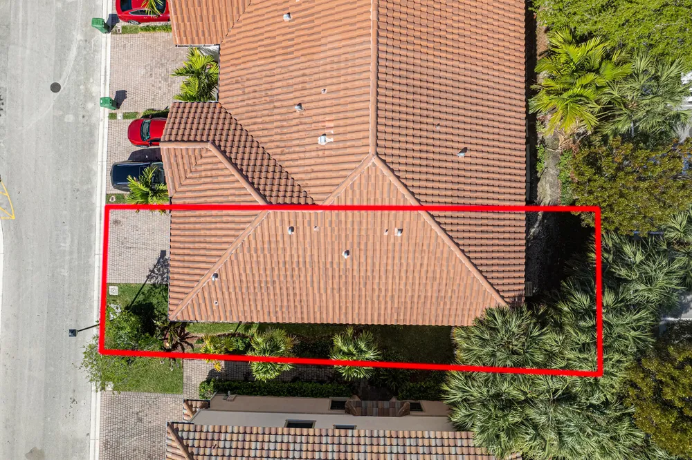 5931 NW 56th Pl, Tamarac, FL 33319