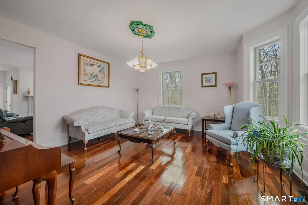 38 Jeremy Dr, East Lyme, CT 06333