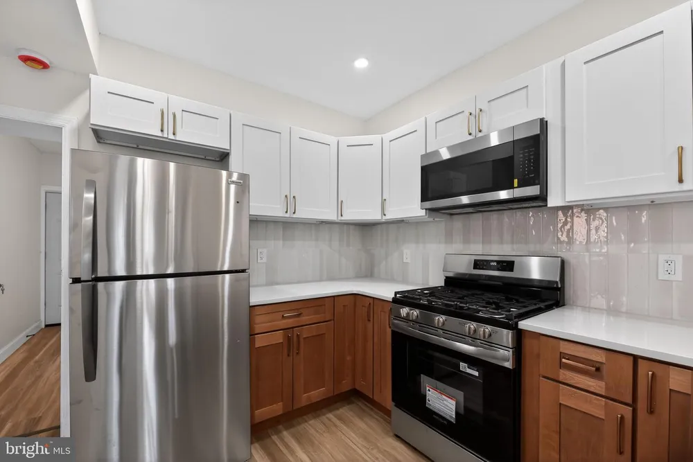 413 Elm St, Camden, NJ 08102