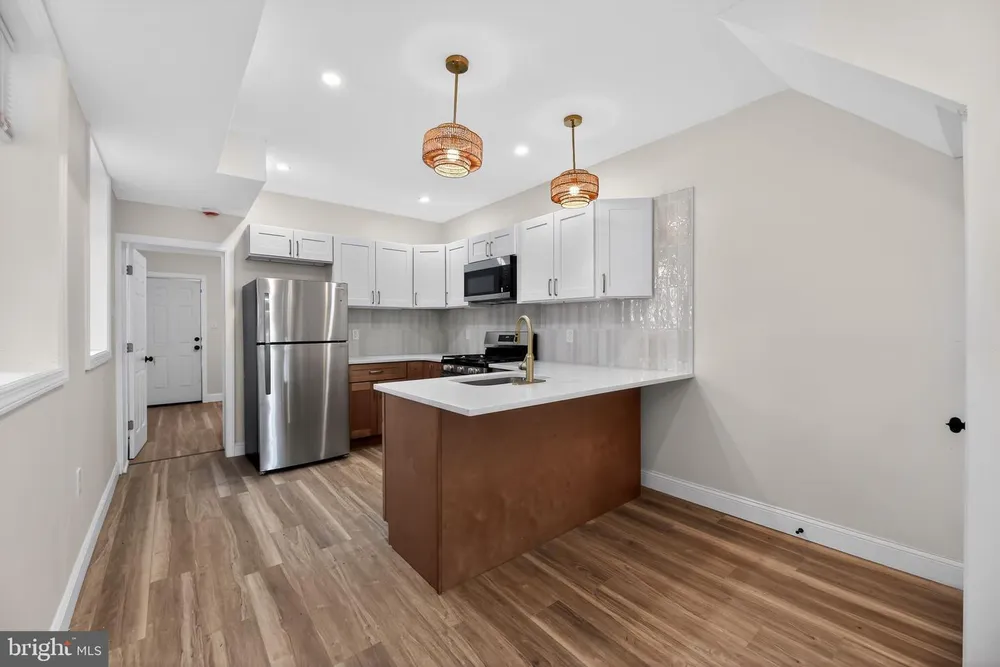 413 Elm St, Camden, NJ 08102
