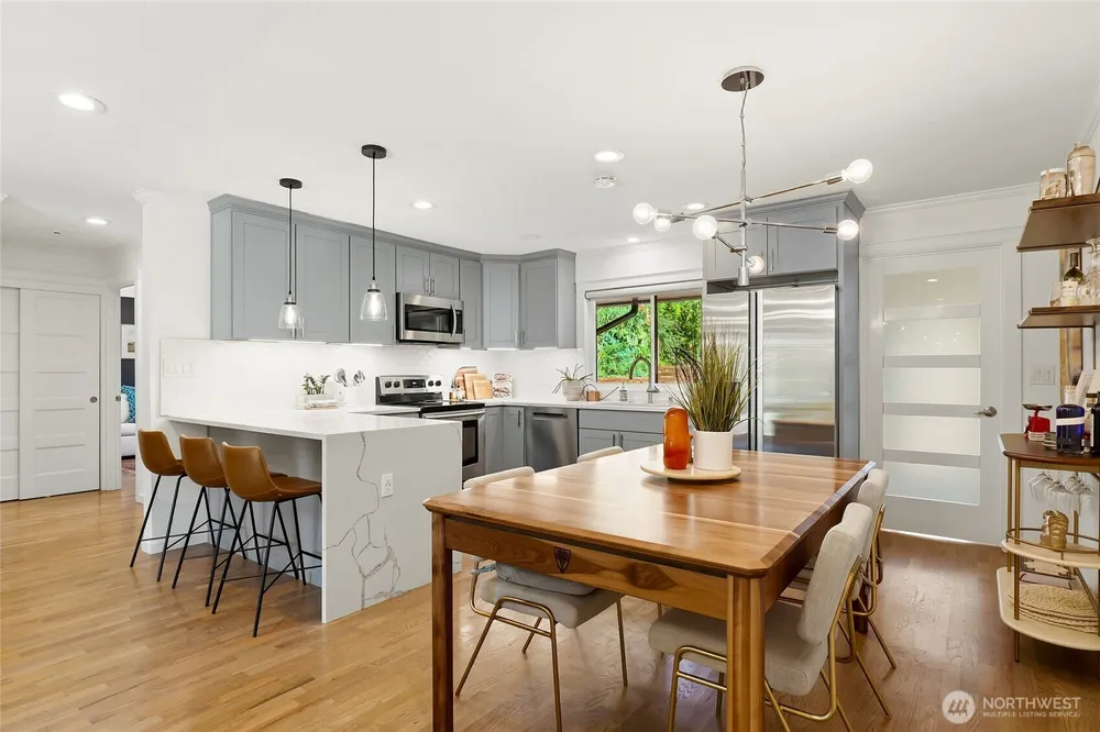 17050 NE 95th St, Redmond, WA 98052