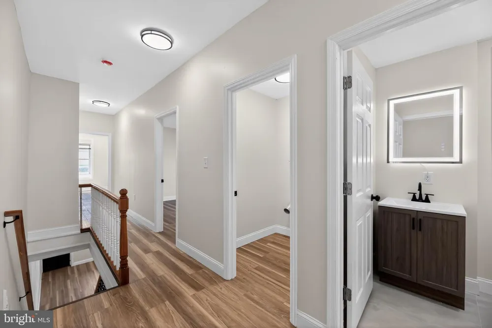 413 Elm St, Camden, NJ 08102