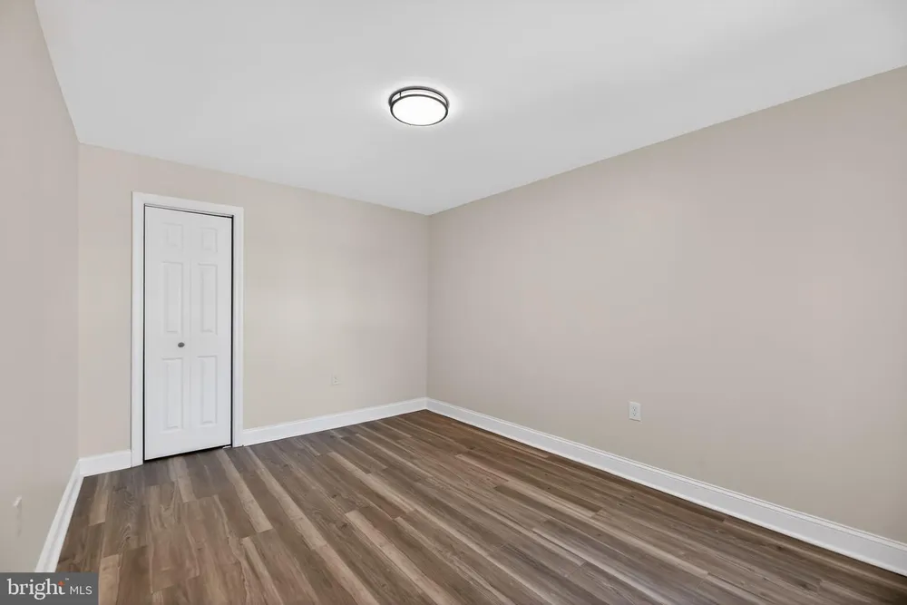 413 Elm St, Camden, NJ 08102