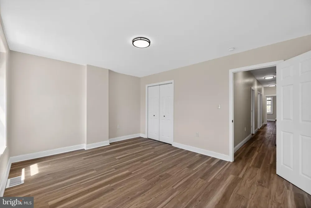 413 Elm St, Camden, NJ 08102