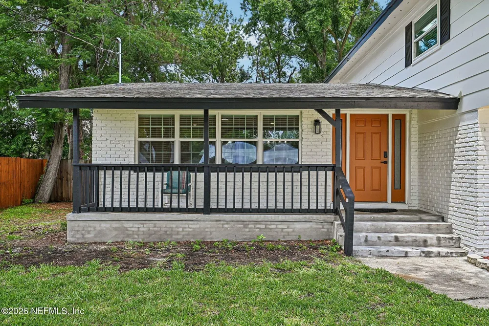 8529 Burkhall St, Jacksonville, FL 32211