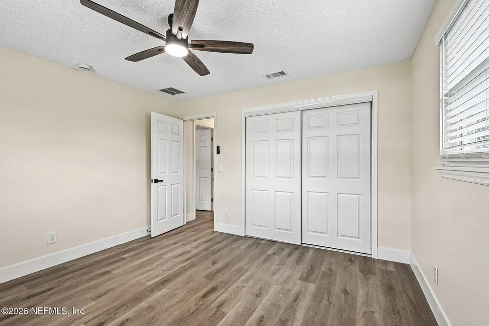8529 Burkhall St, Jacksonville, FL 32211