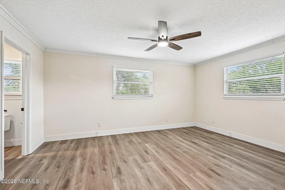 8529 Burkhall St, Jacksonville, FL 32211